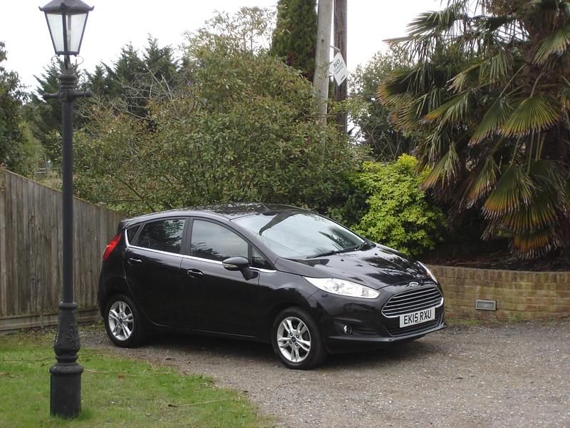Used Ford Fiesta Zetec 2015 Black Hatchback