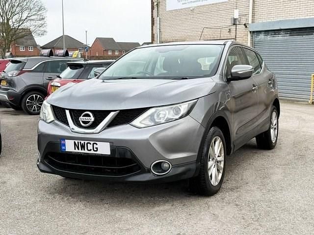 Used Nissan Qashqai Acenta 110 HP (80 kW) 2014 Grey SUV
