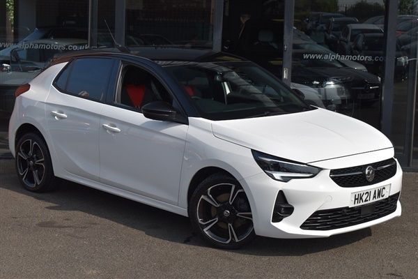 Jade white Used 2021 Vauxhall Corsa SRi Hatchback | £11,790 (Fair price) - Image 1/1