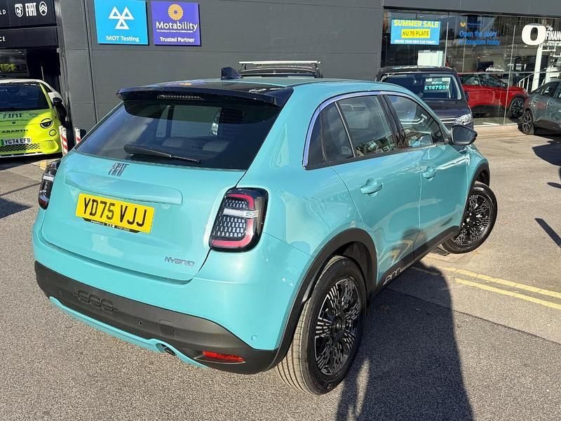 New Fiat 600 S 99 HP (72 kW) 2025 Blue SUV