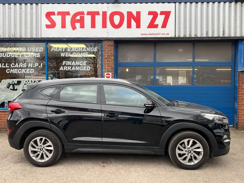 Used Hyundai Tucson SE 116 HP (85 kW) 2016 Black SUV