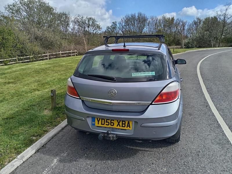 Used Vauxhall Astra Active 2006 Silver Hatchback