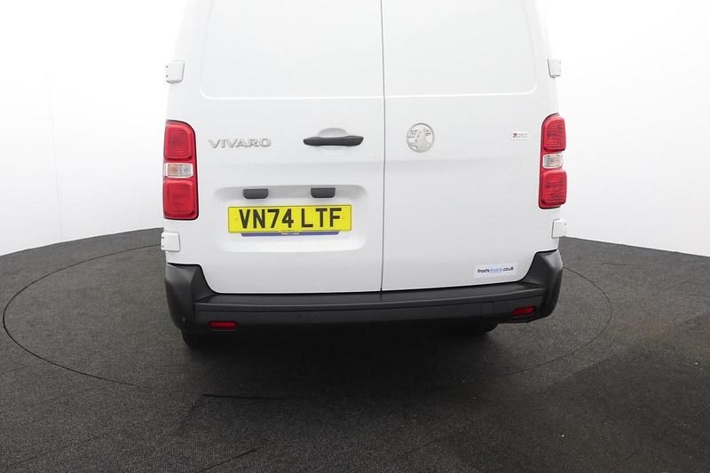Used Vauxhall Vivaro 2024 White MPV