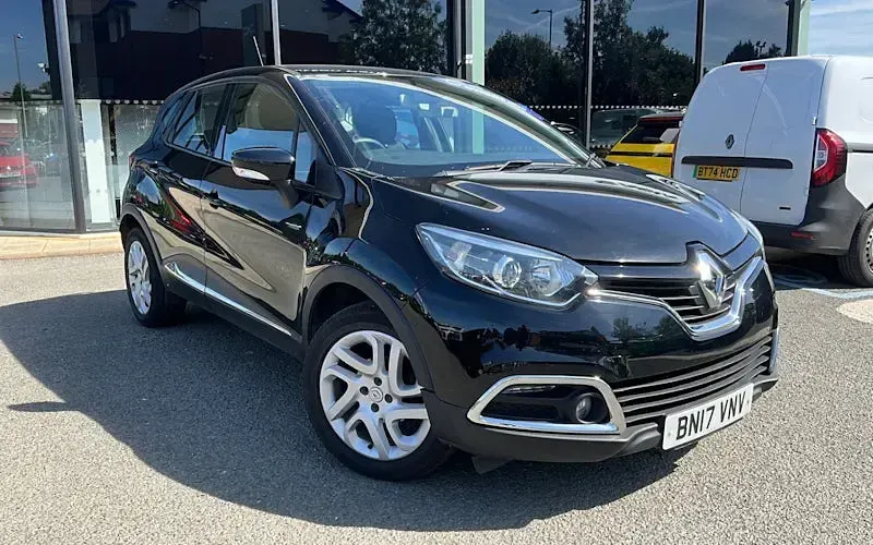 Used Renault Captur Dynamique 90 HP (66 kW) 2016 SUV