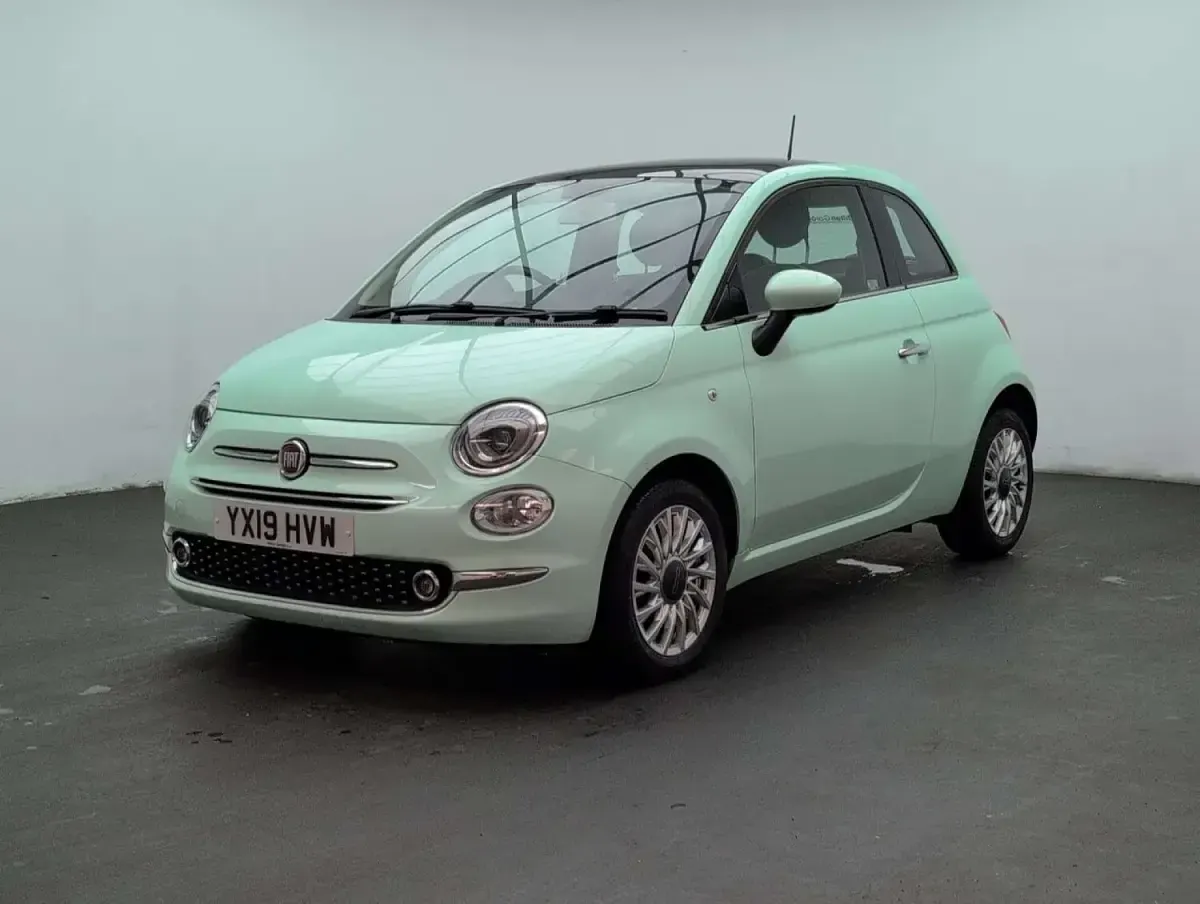 Used Fiat 500 Lounge 69 HP (50 kW) 2019 Green Hatchback