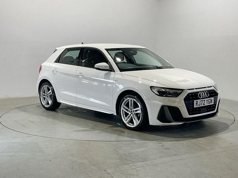 Used Audi A1 Sportback S-Line 95 HP (69 kW) 2022 White Hatchback