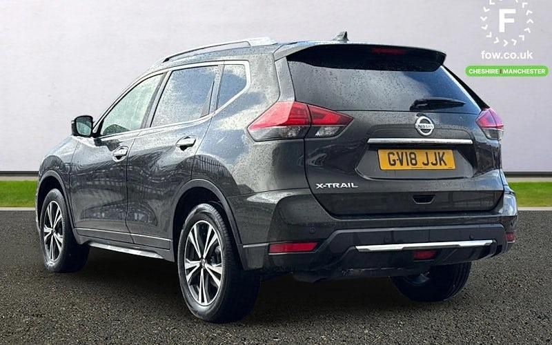 Used Nissan X-Trail N-Connecta 131 HP (96 kW) 2017 Green SUV