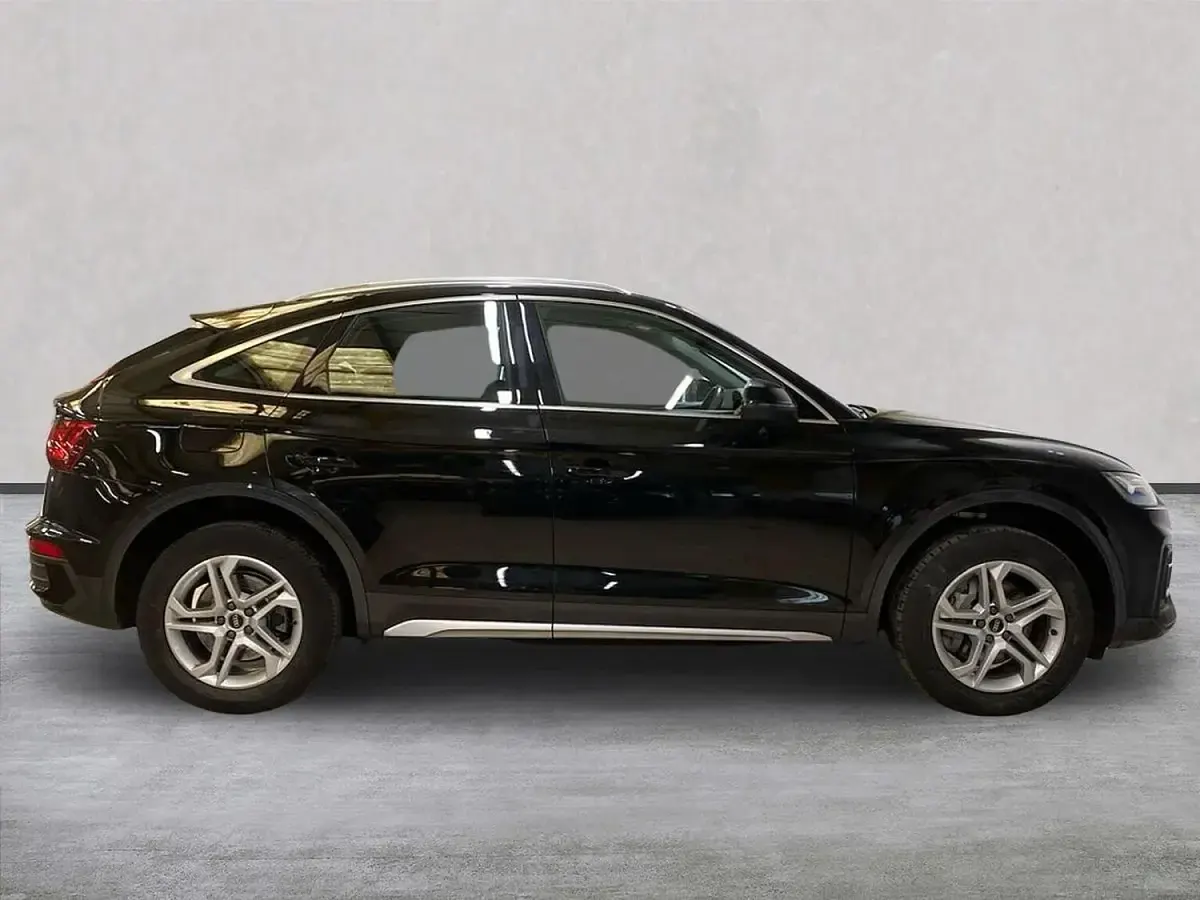 Used Audi Q5 Sportback Sport 265 HP (194 kW) 2022 Black SUV
