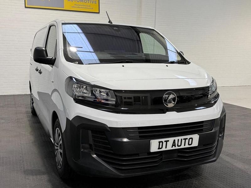 Used Vauxhall Vivaro S 2024 White MPV