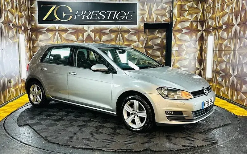 Used VW Golf VII Edition 110 HP (80 kW) 2016 Hatchback