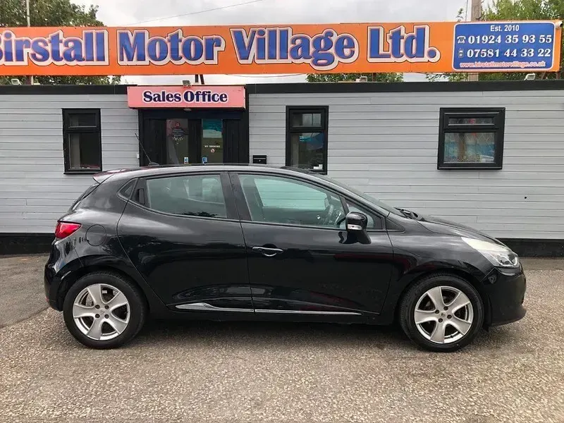 Used Renault Clio Dynamique 75 HP (55 kW) 2013 Black