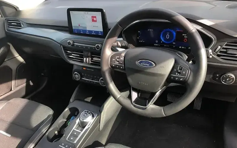 Used Ford Focus Active X 125 HP (91 kW) 2021 Blue Hatchback