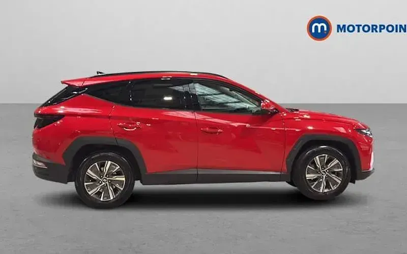 Used Hyundai Tucson SE 150 HP (110 kW) 2023 Red SUV