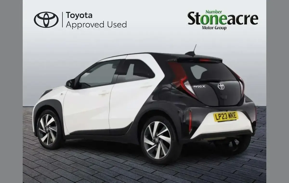 Used Toyota Aygo X 72 HP (52 kW) 2023 White SUV