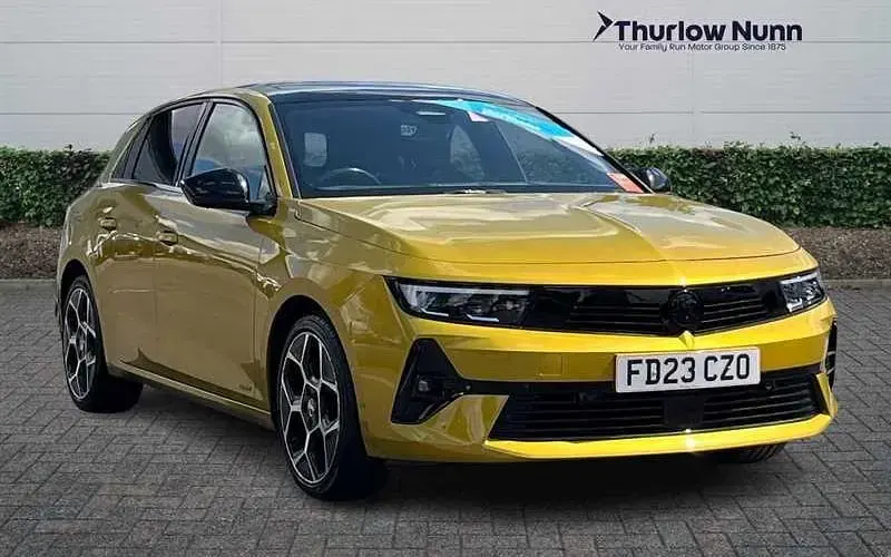 Used Vauxhall Astra Ultimate 131 HP (96 kW) 2023 Hatchback