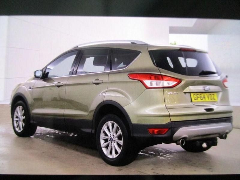 Used Ford Kuga Titanium 180 HP (132 kW) 2014 Green SUV