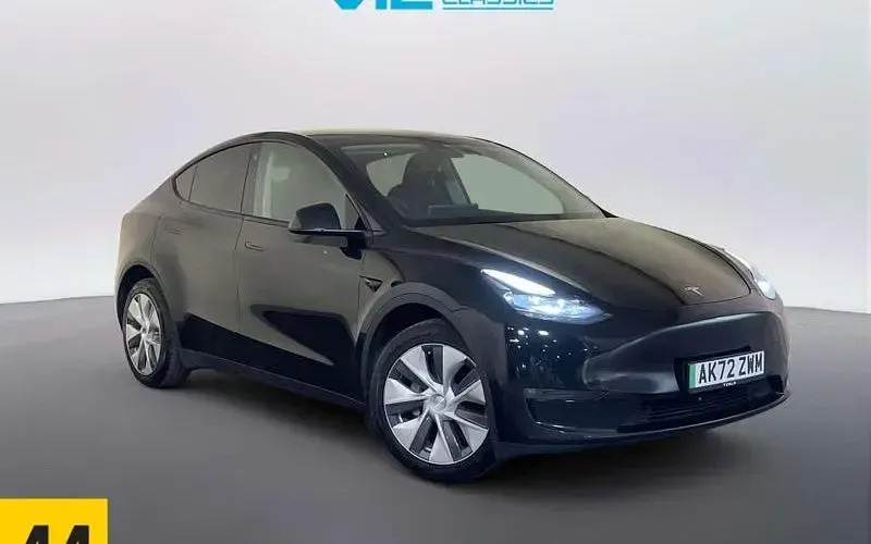 Used Tesla Model Y Long Range AWD 286 kW (389 HP) 2025 SUV