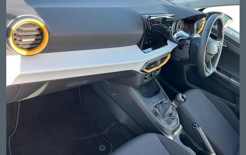 Usata Seat Ibiza SE Technology 94 CV (69 kW) 2022 Nero Utilitaria