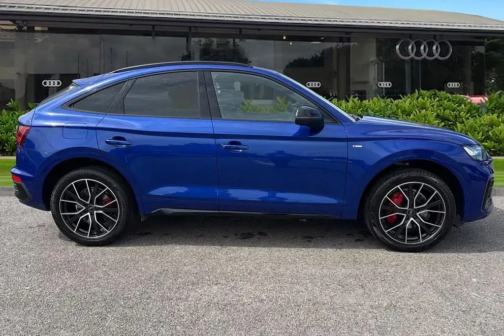 Used Audi Q5 Advanced 204 HP (150 kW) 2023 Blue SUV