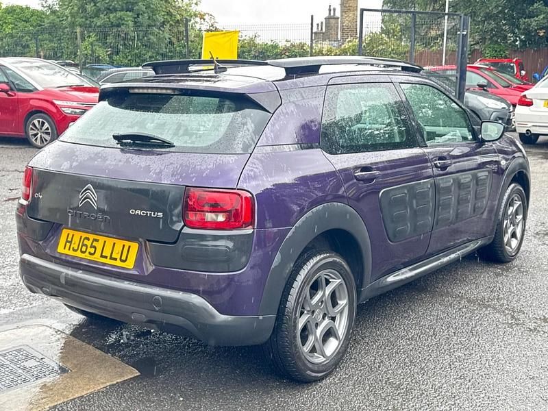 Used Citroën C4 Cactus Feel 100 HP (73 kW) 2015 Mauve/purple Hatchback