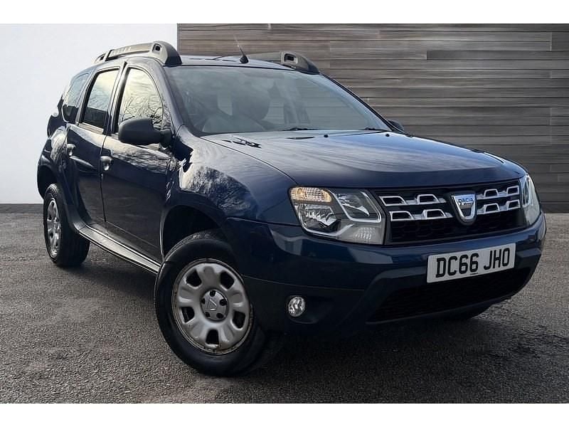 Blue Used 2016 Dacia Duster Ambiance Hatchback | £5,999 (Good price) - Image 1/4
