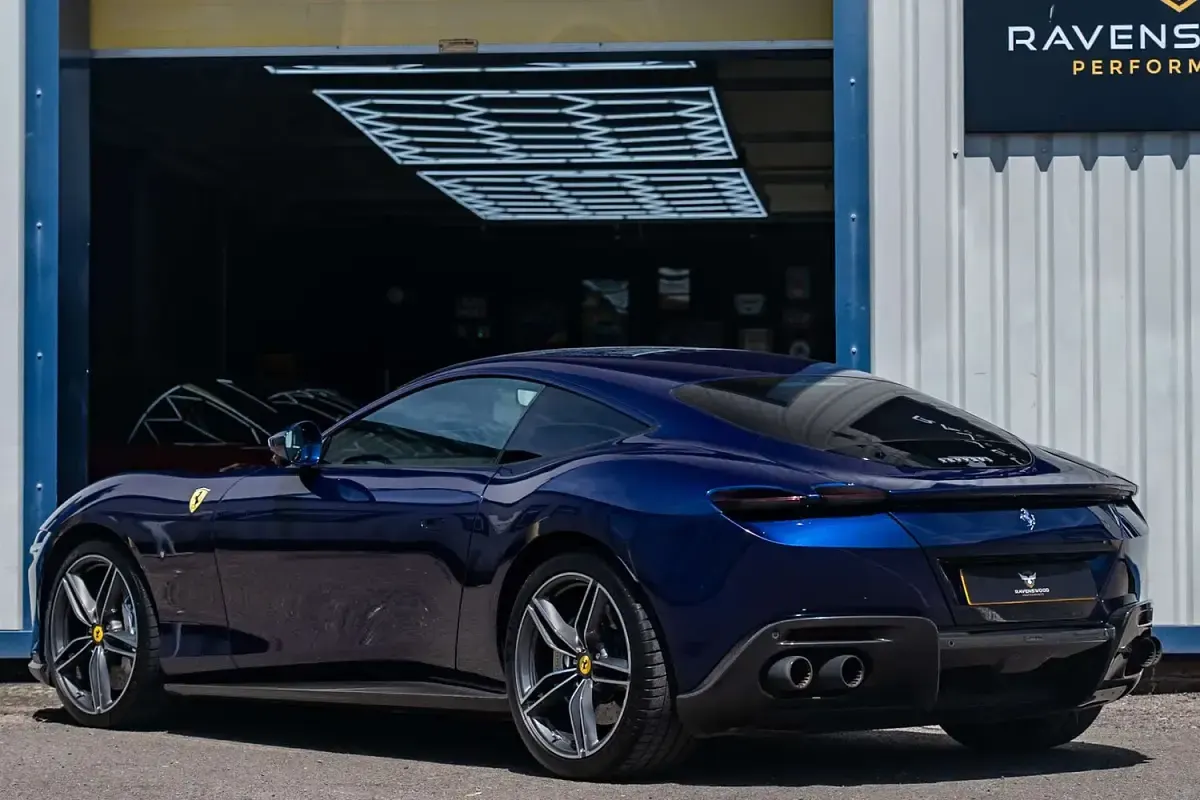 Used Ferrari Roma 620 HP (456 kW) 2021 Blue Coupe