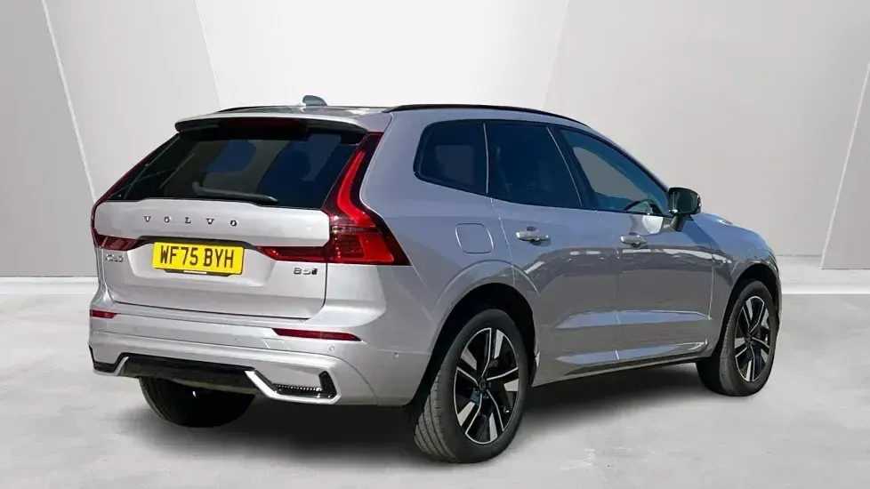 Used Volvo XC60 Plus 2025 Silver SUV