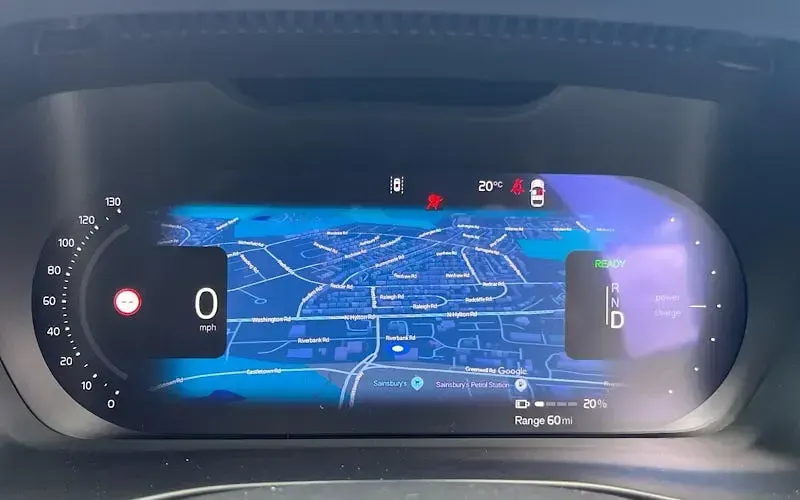 New Volvo EX40 Plus 185 kW (252 HP) 2025 Black SUV