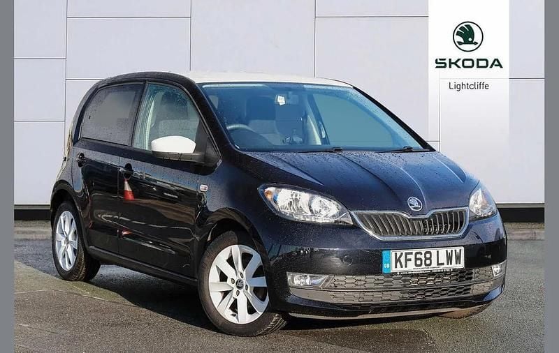 Used Skoda Citigo Colour Edition 58 HP (42 kW) 2019 Deep black pearlescent Hatchback