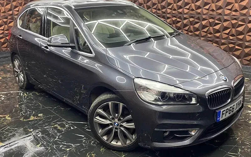 Begagnad BMW 225 Luxury Line 224 HK (164 kW) 2017 Kombi