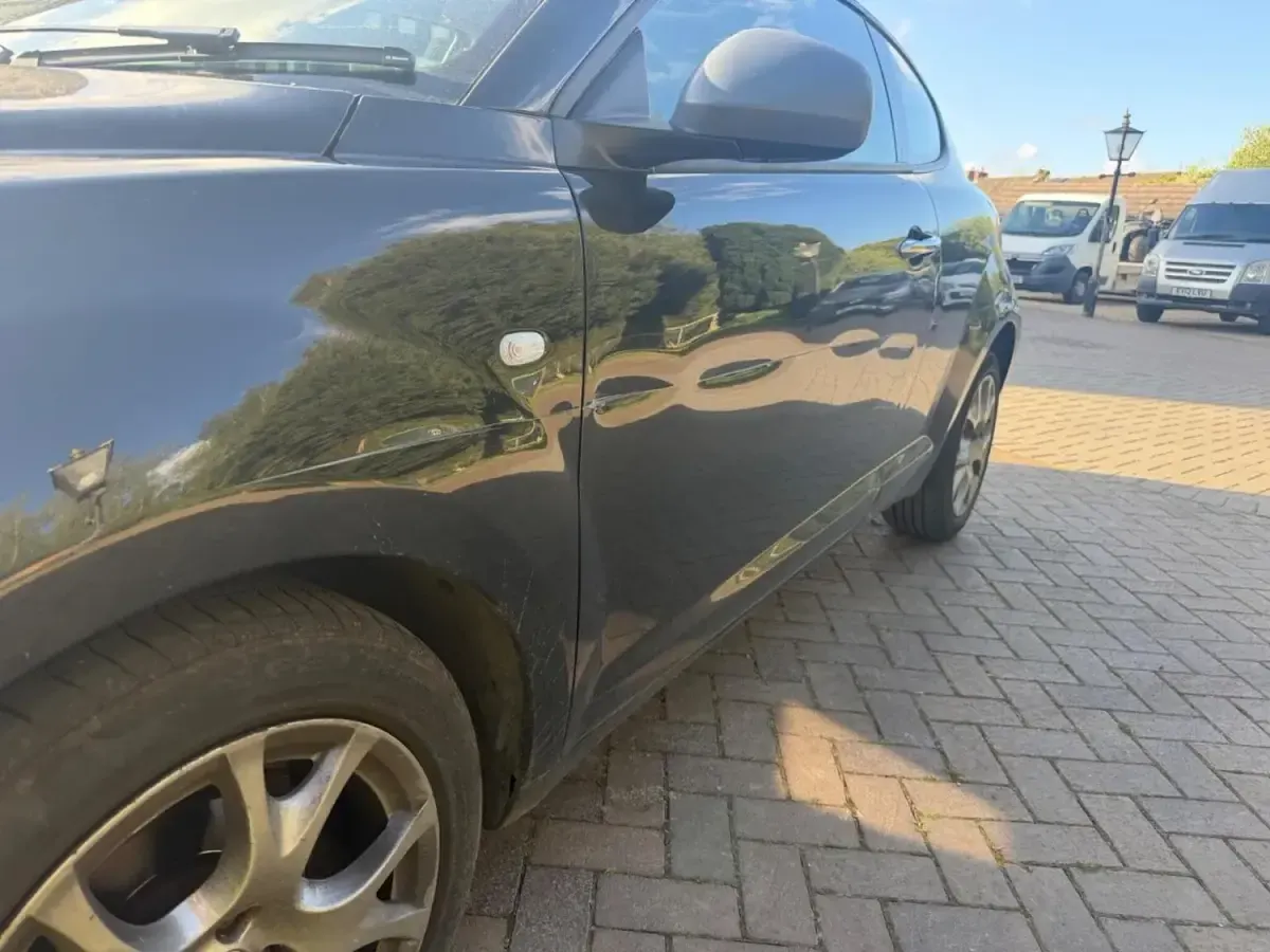 Begagnad Alfa Romeo MiTo Sprint 2011 Svart Halvkombi