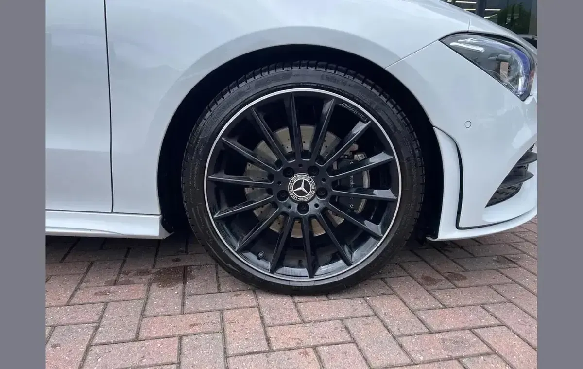 Usado Mercedes CLA220 AMG Line Premium Plus 190 CV (139 kW) 2023 Blanco Berlina