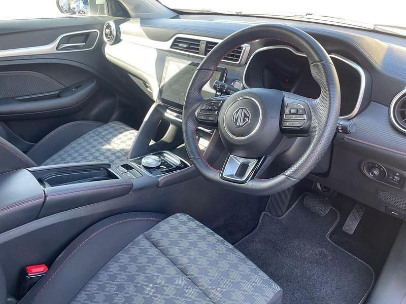 Used MG ZS SE 114 kW (156 HP) 2023 Silver SUV