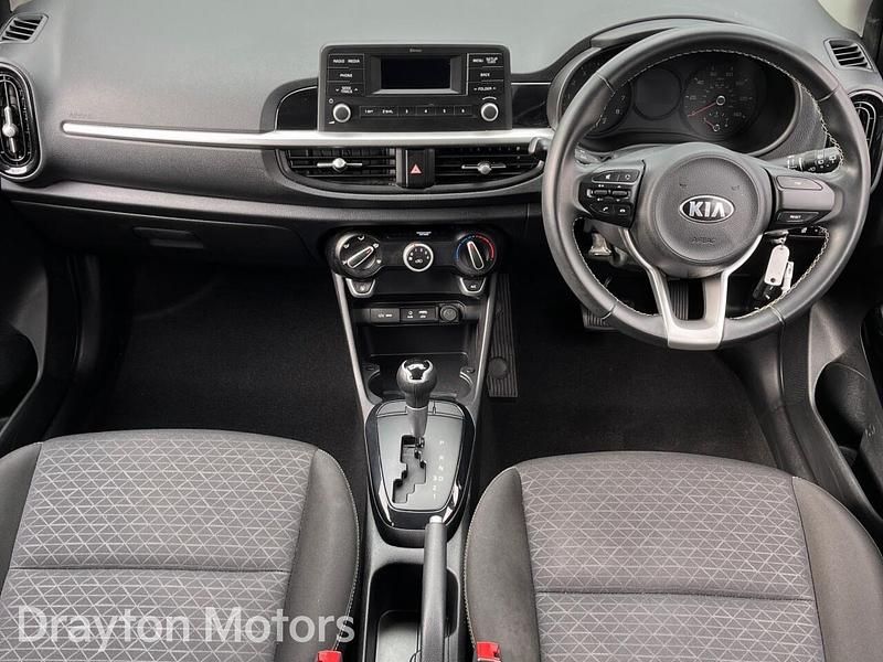 Used Kia Picanto 83 HP (61 kW) 2019 Silver Hatchback