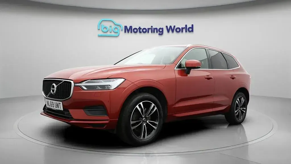 Used Volvo XC60 Dynamic 190 HP (139 kW) 2019 Red SUV