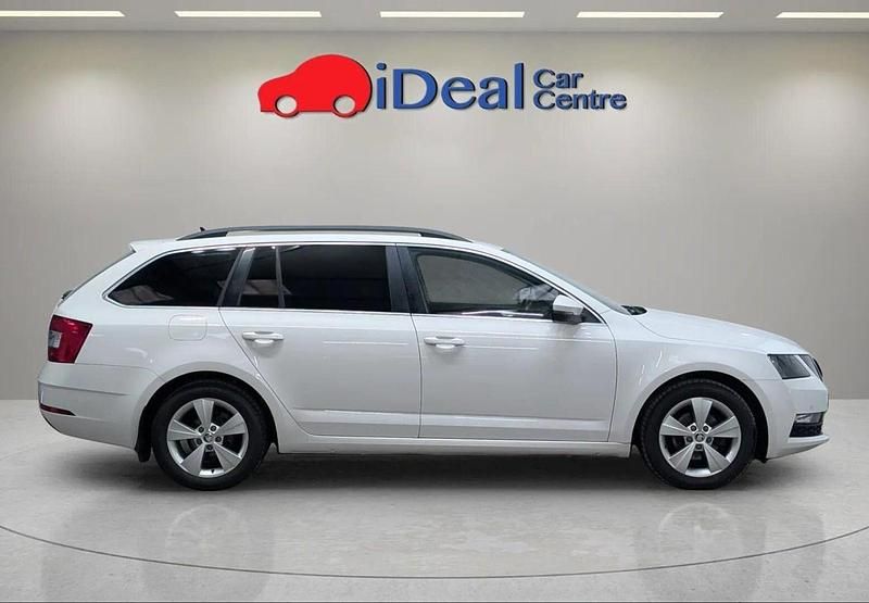 Used Skoda Octavia SE Technology 115 HP (84 kW) 2018 Yellow Estate