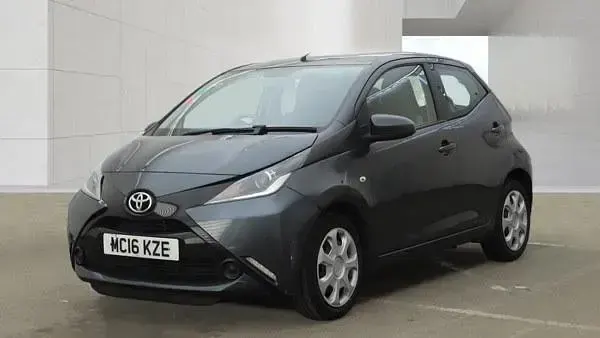 Used Toyota Aygo X-play 68 HP (50 kW) 2016 Grey Hatchback