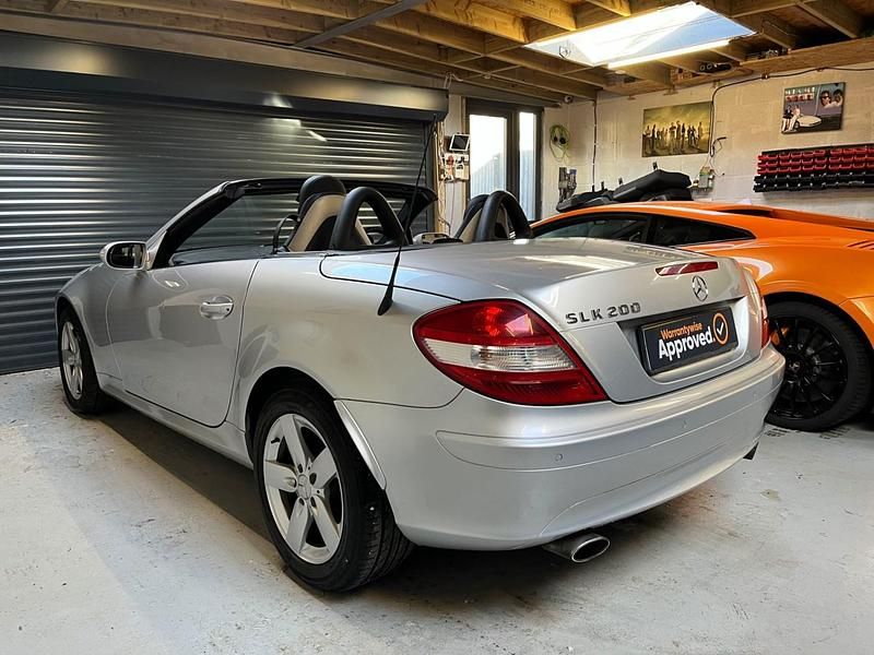 Begagnad Mercedes SLK200 2007 Silver Cab