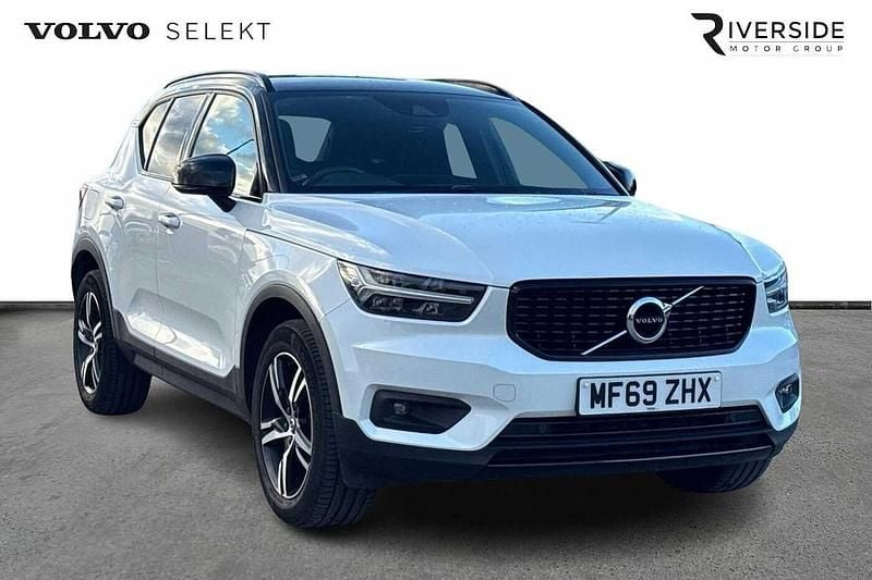 Used Volvo XC40 R-Design 163 HP (119 kW) 2020 White SUV