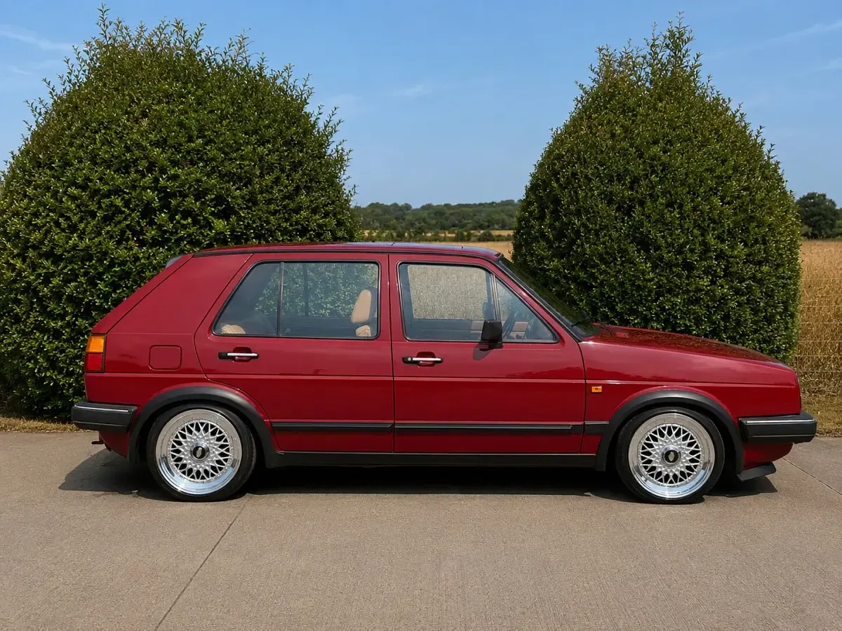 Used VW Golf II 75 HP (55 kW) 1987 Red Hatchback