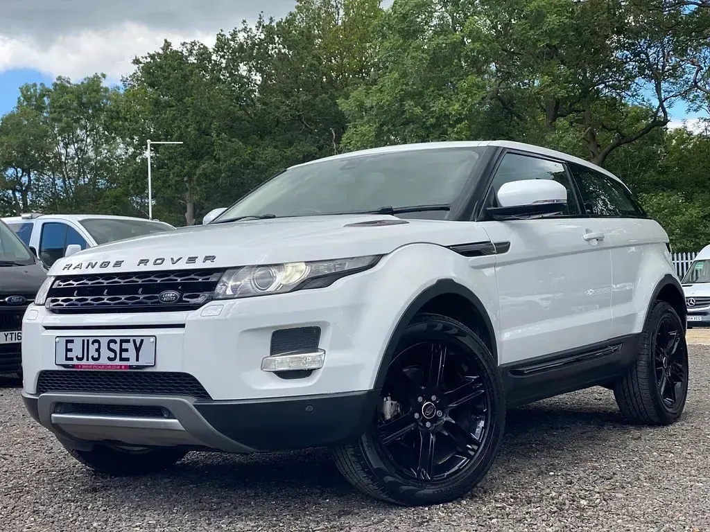 Used Land Rover Range Rover evoque Pure 150 HP (110 kW) 2013 White SUV