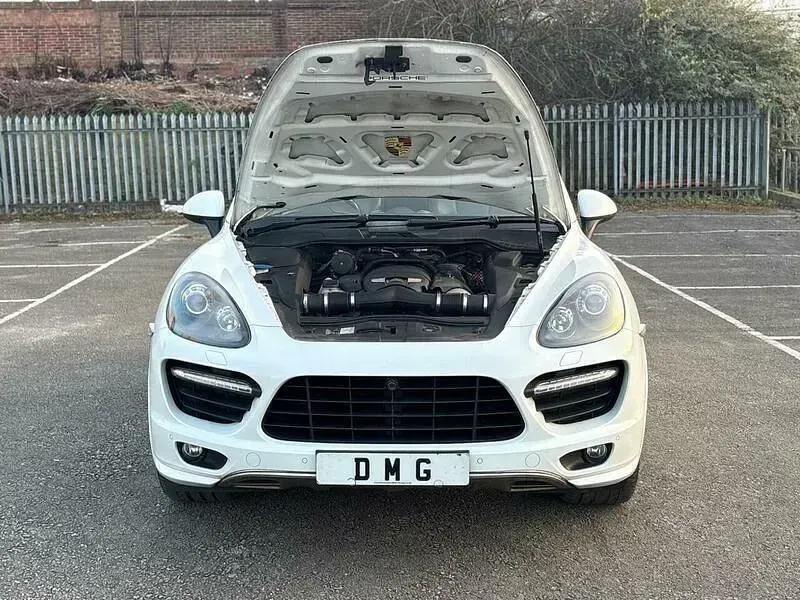 Used Porsche Cayenne 2012 White SUV
