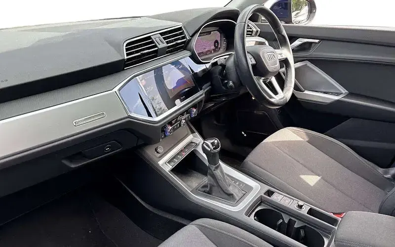 Used Audi Q3 150 HP (110 kW) 2022 Blue SUV