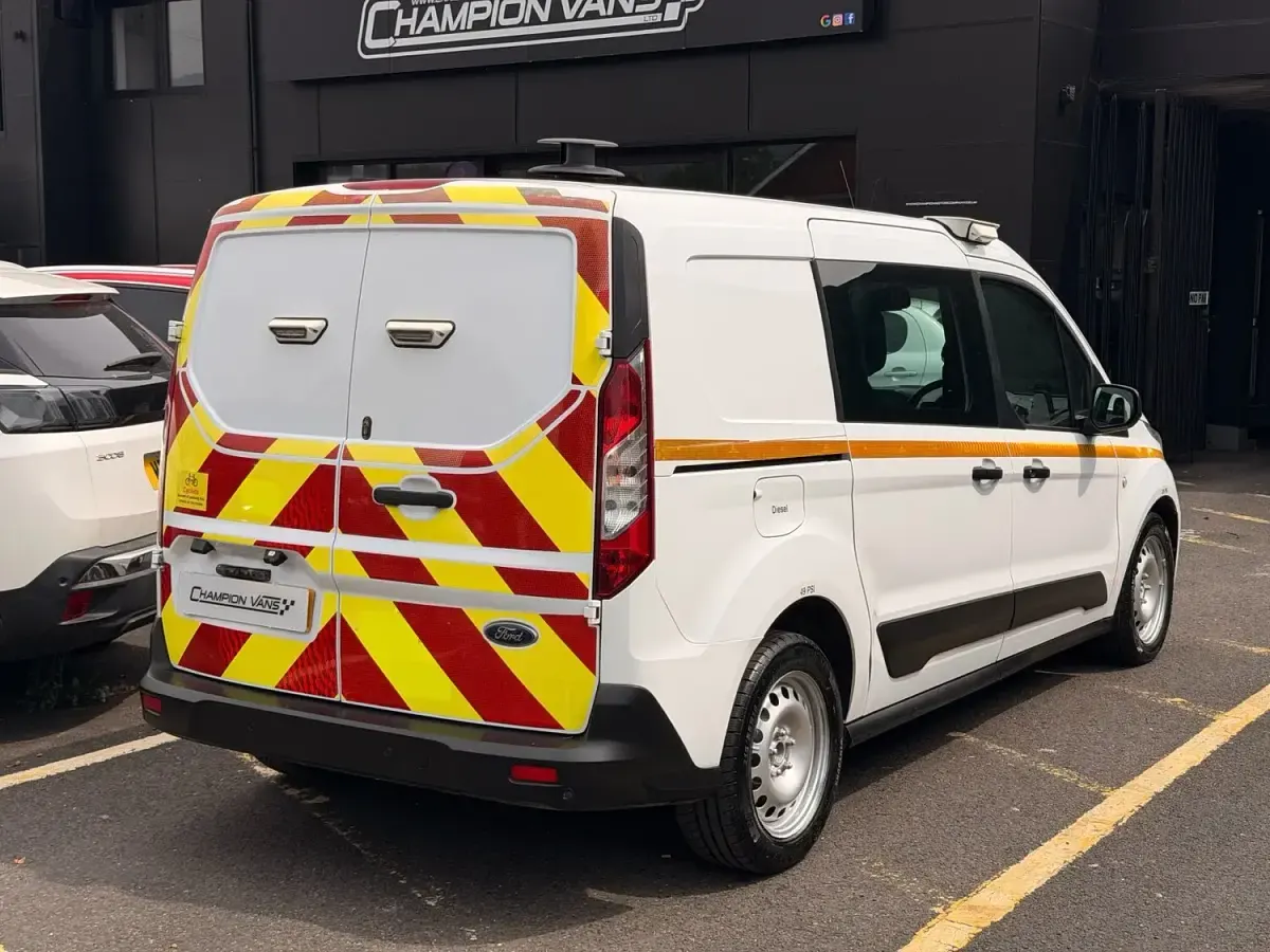 Used Ford Transit Connect Trend 2020 White MPV
