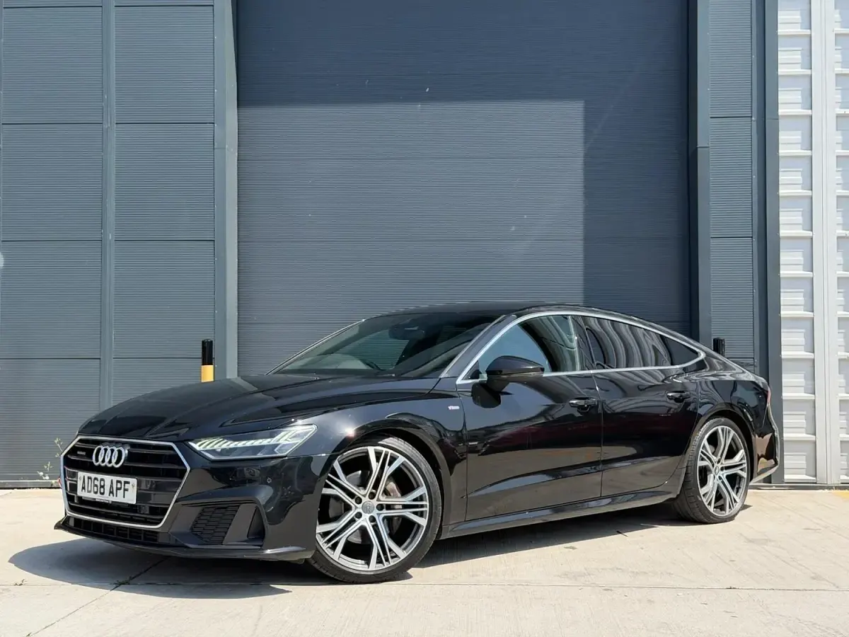 Used Audi A7 Sportback S-Line 286 HP (210 kW) 2019 Black Hatchback