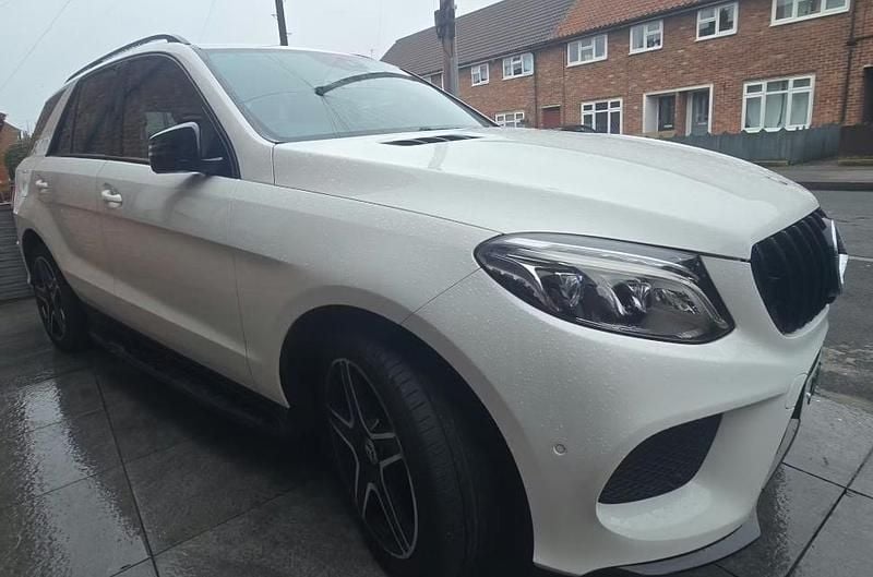 Used Mercedes GLE250 AMG line 204 HP (150 kW) 2017 White Estate
