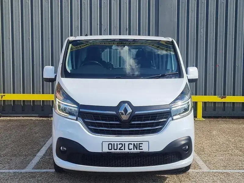 Used Renault Trafic 2021 White MPV