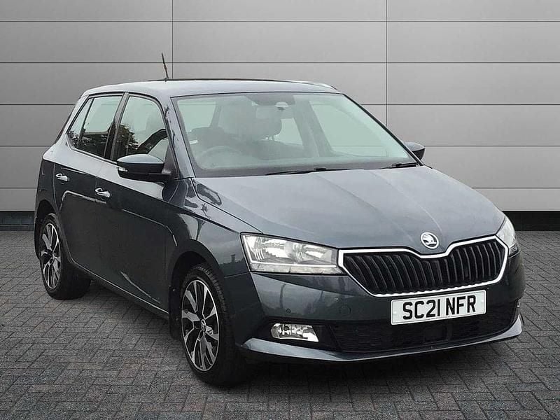 Quartz grey metallic Used 2021 Skoda Fabia SE Drive Hatchback | £13,999 (Fair price) - Image 1/4