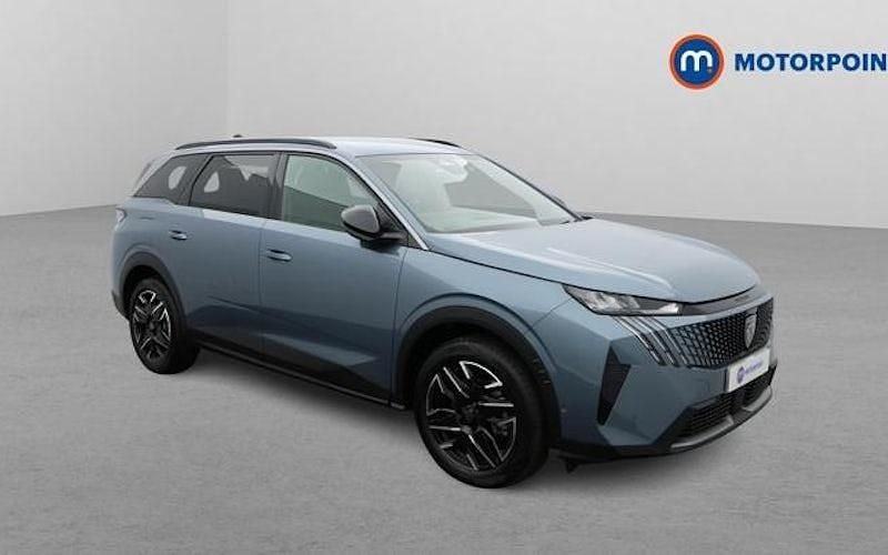 Usado Peugeot 5008 Allure 136 HP (100 kW) 2025 SUV