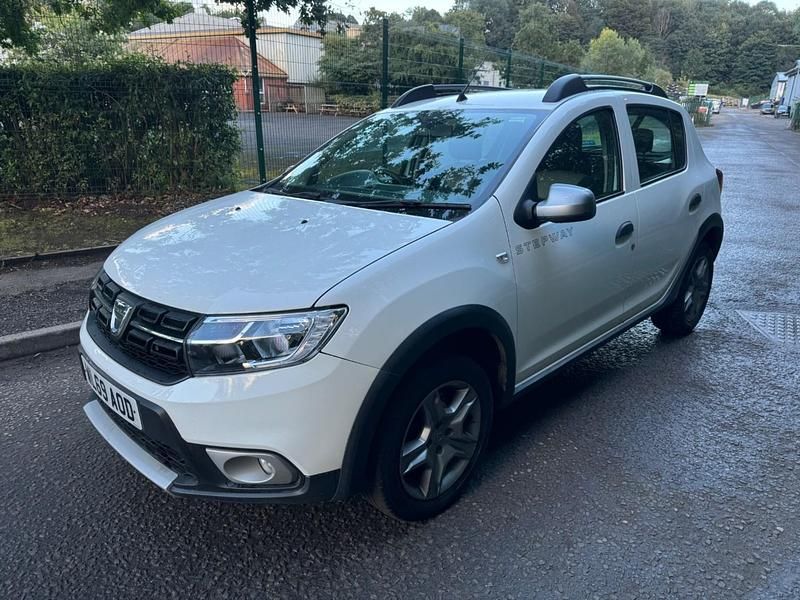 White Used 2020 Dacia Sandero Essentiel Hatchback | £3,495 - Image 1/4